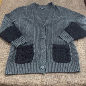 Simply Vera Wang Sweater Cardigan Gray Faux trim Fur size large
